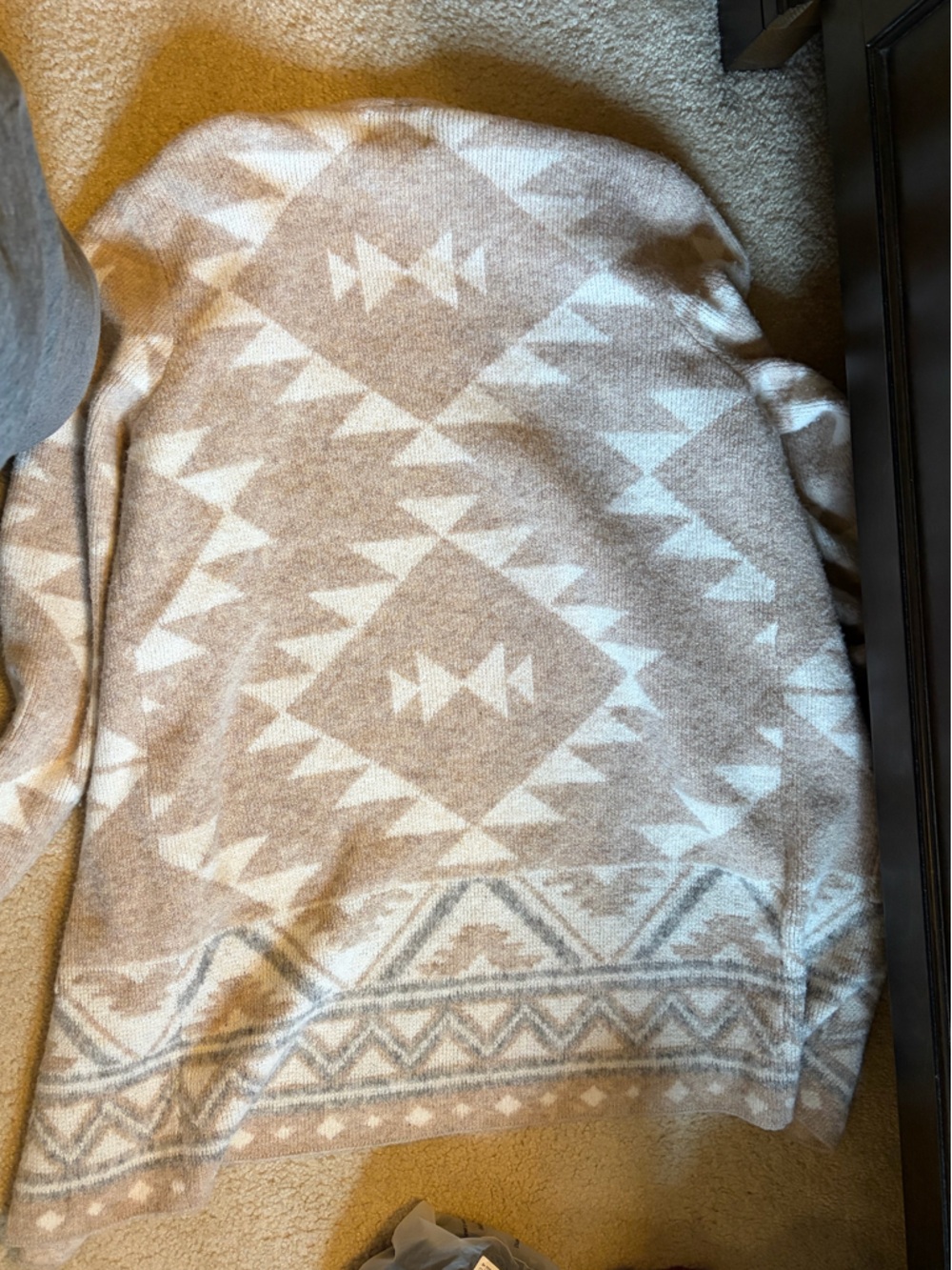 Open sweater - Picture 2 of 2